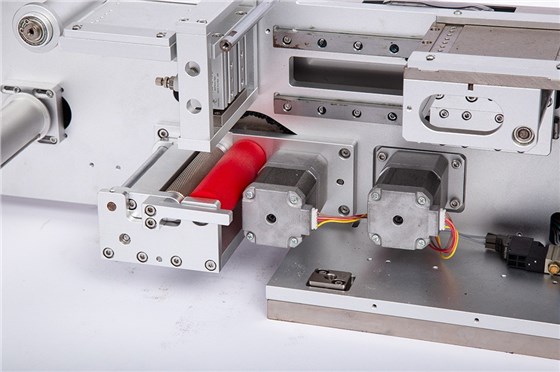 后撤标签剥离机